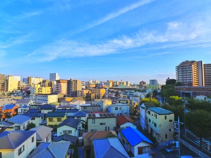 物件内観写真22　(室内からの展望)