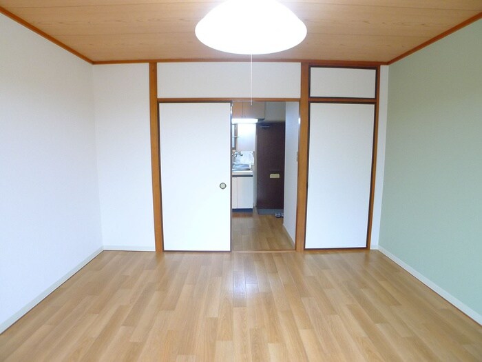 物件内観写真5　(居室)