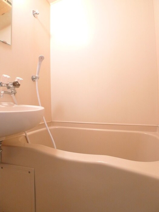 物件内観写真12　(バス／シャワールーム等)