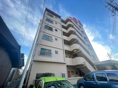 ニュー鵠沼マンション(102)外観写真