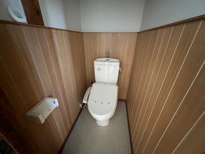 物件内観写真11　(トイレ)