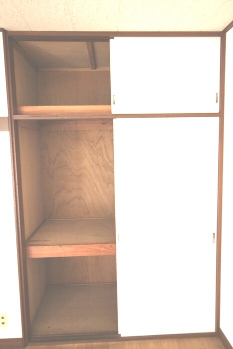 物件内観写真11　(収納)