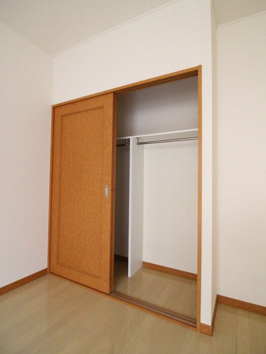 物件内観写真13　(収納)