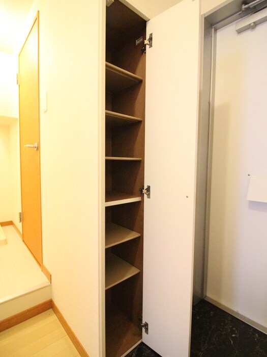 物件内観写真17　(靴箱)