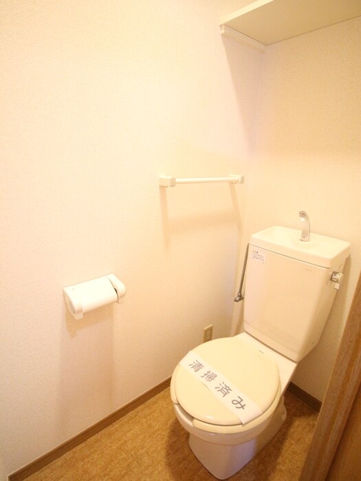 物件内観写真12　(トイレ)