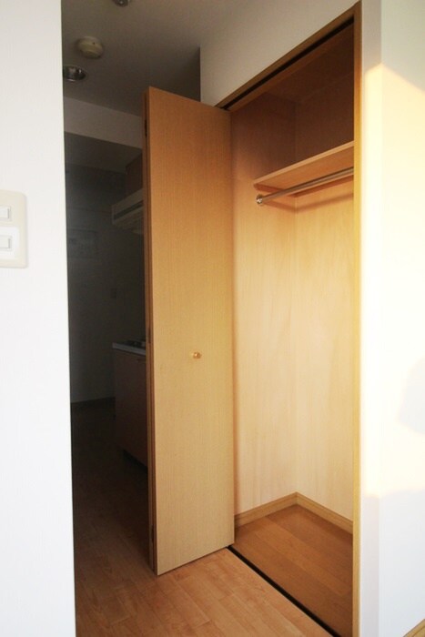 物件内観写真13　(収納)