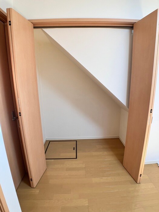 物件内観写真18　(収納)