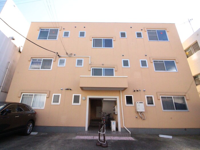 物件外観写真3　(外観写真)