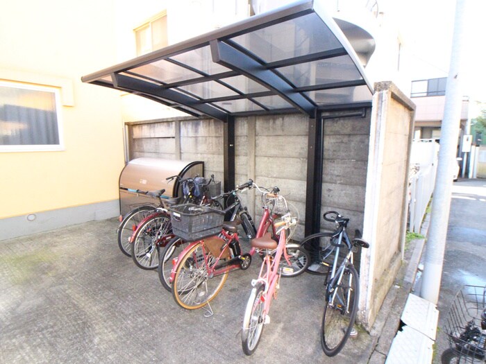 物件外観写真6　(駐輪場)