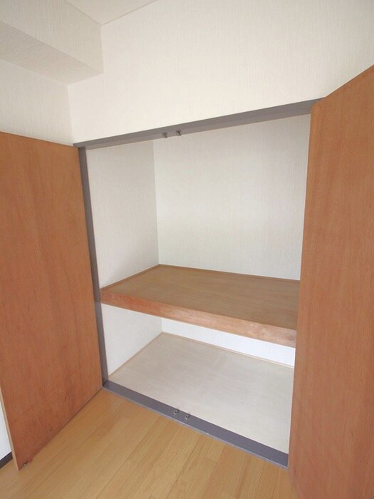 物件内観写真15　(収納)