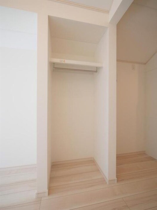 物件内観写真10　(収納)