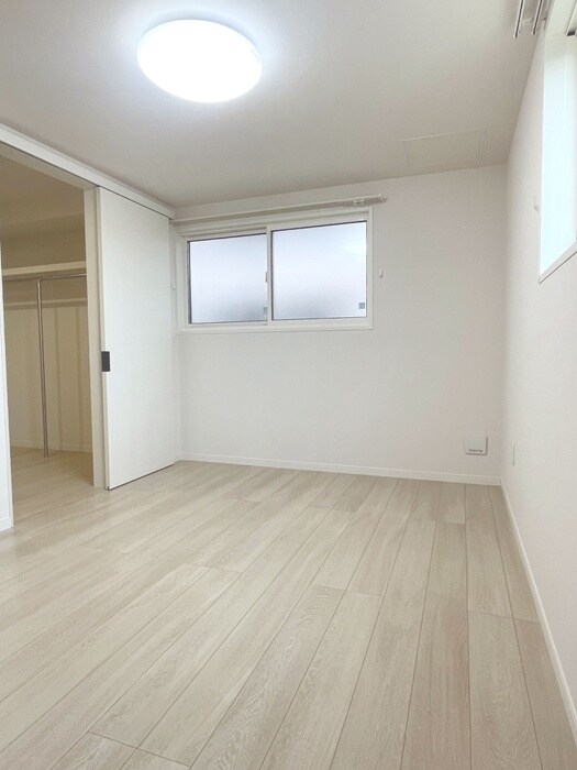 物件内観写真9　(居室)