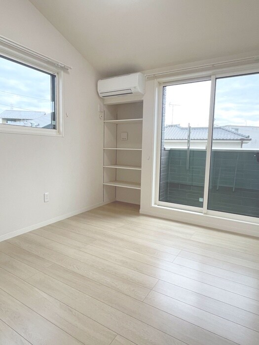 物件内観写真18　(室内からの展望)