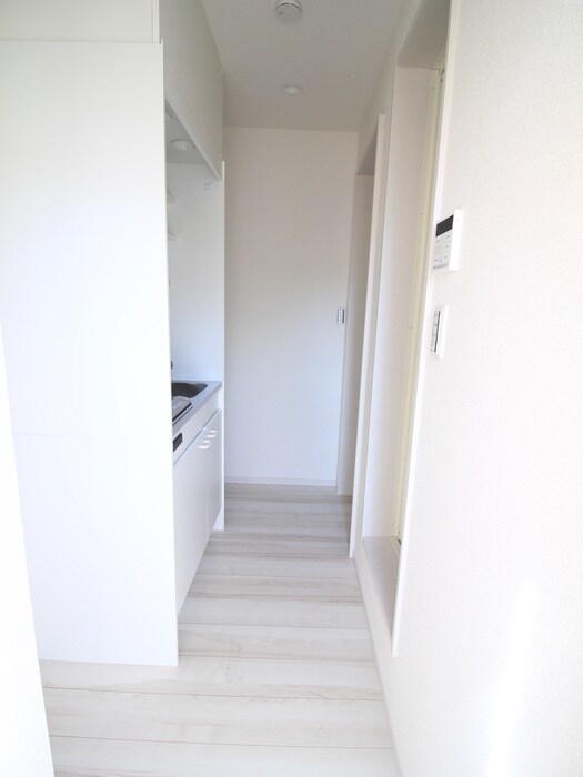 物件内観写真19　(廊下)