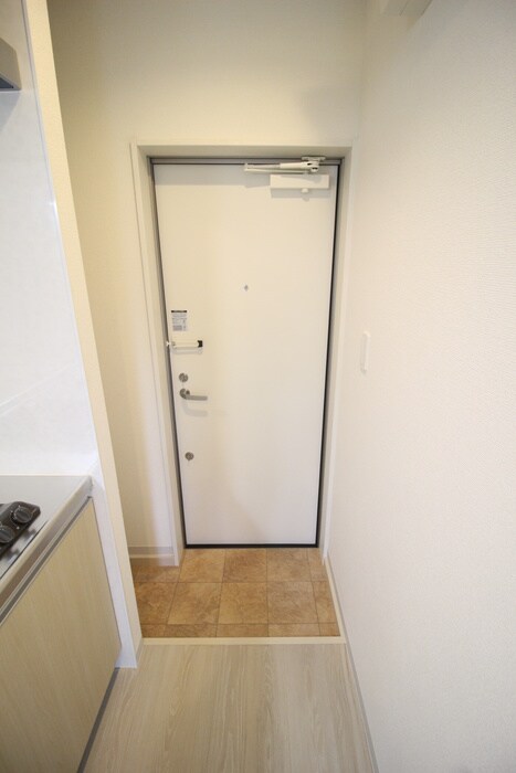 物件内観写真14　(玄関)