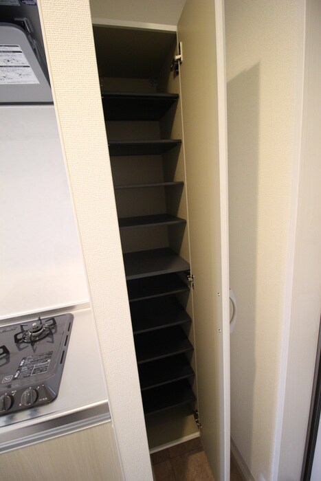 物件内観写真15　(靴箱)