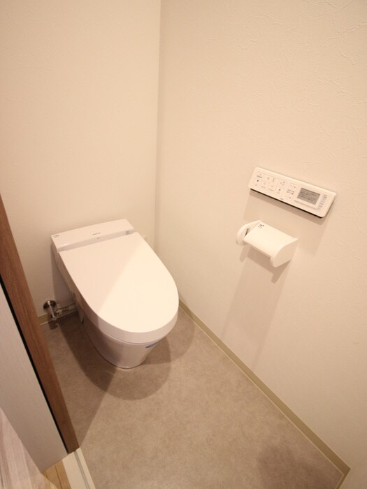 物件内観写真11　(トイレ)