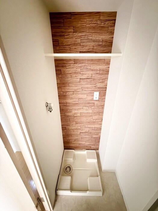 物件内観写真16　(洗濯機置場)