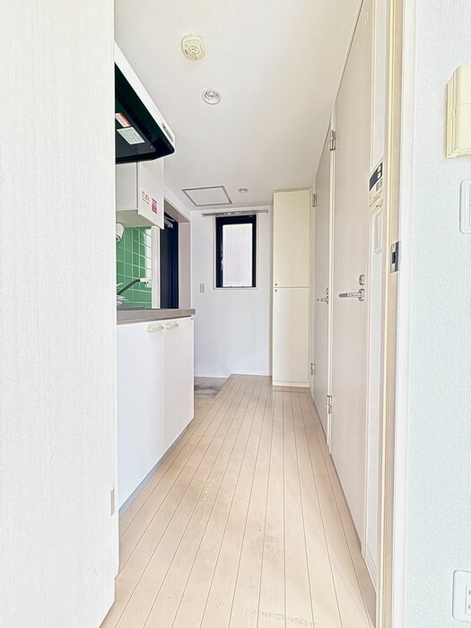物件内観写真17　(廊下)