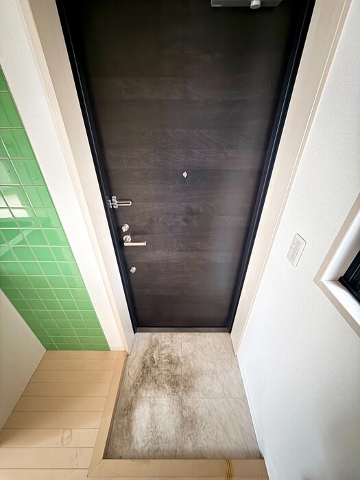 物件内観写真22　(玄関)