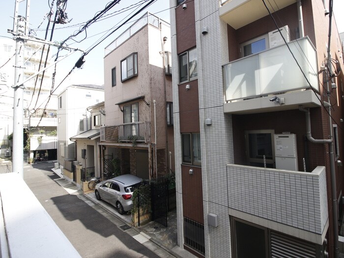 物件内観写真13　(室内からの展望)