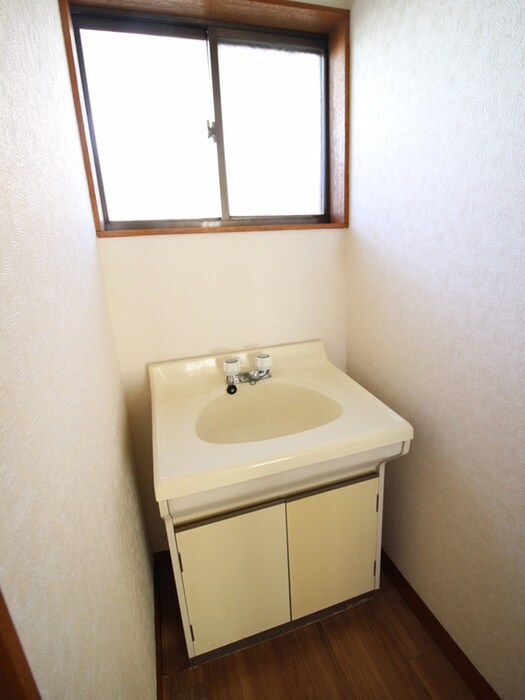 物件内観写真9　(洗面)