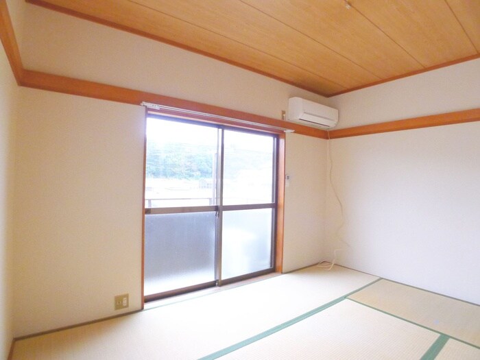 物件内観写真3　(居室)