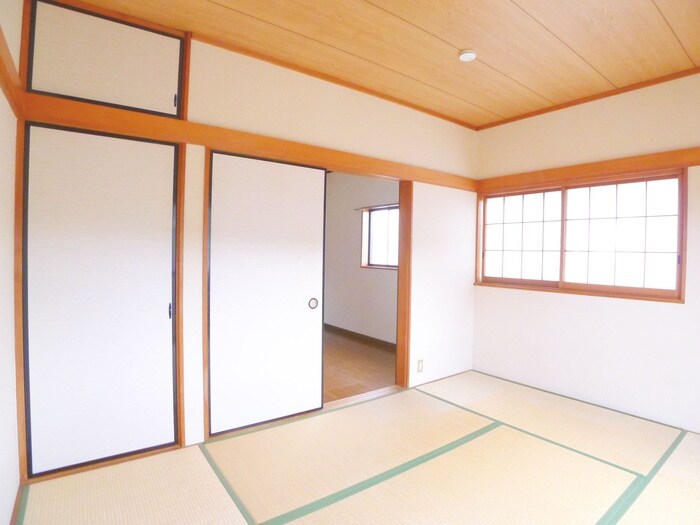 物件内観写真4　(居室)