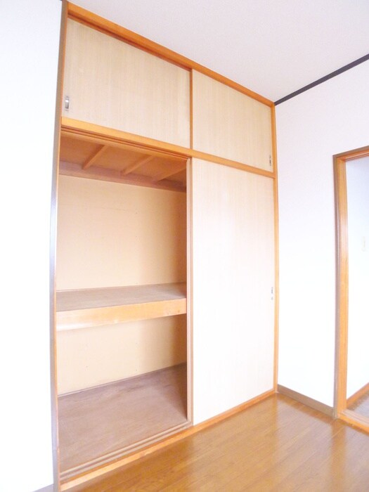 物件内観写真5　(収納)