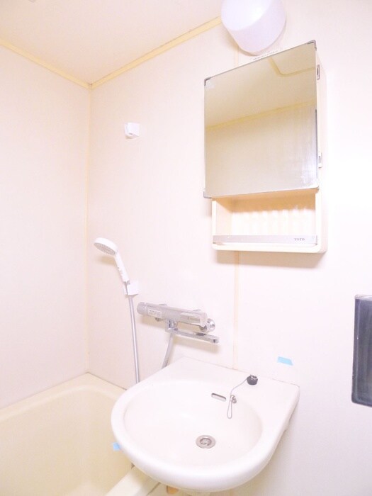 物件内観写真8　(洗面)