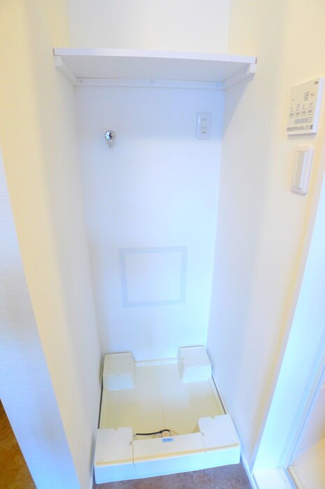 物件内観写真21　(洗濯機置場)