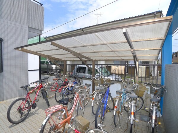 駐輪場
