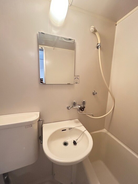 物件内観写真11　(洗面)