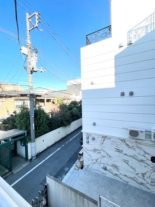 物件内観写真16　(室内からの展望)