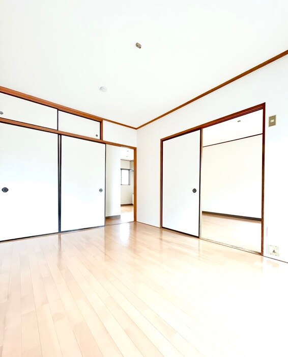 物件内観写真8　(居室)