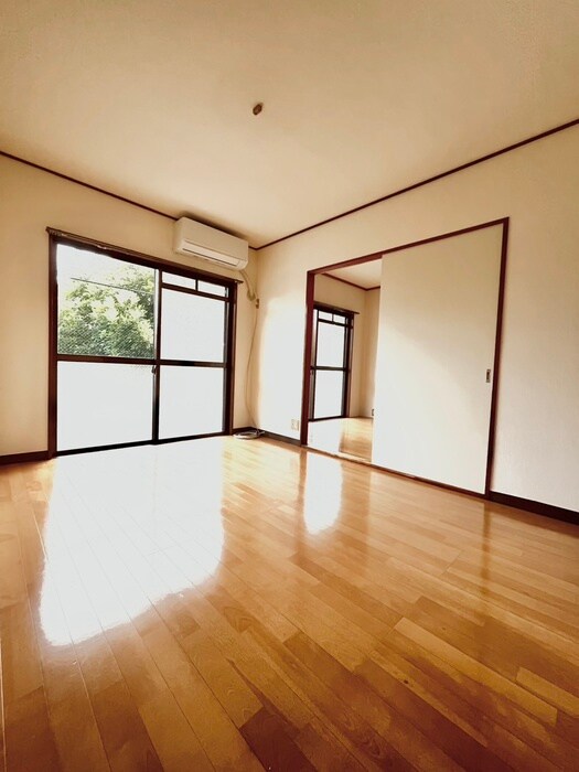 物件内観写真10　(居室)