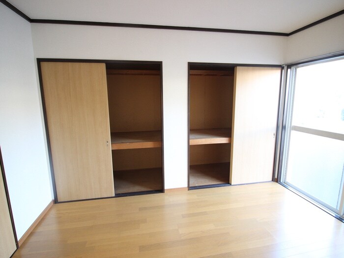 物件内観写真13　(収納)