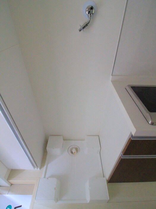 物件内観写真16　(洗濯機置場)