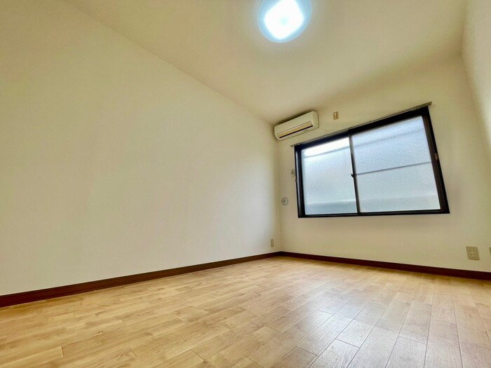 物件内観写真7　(居室)