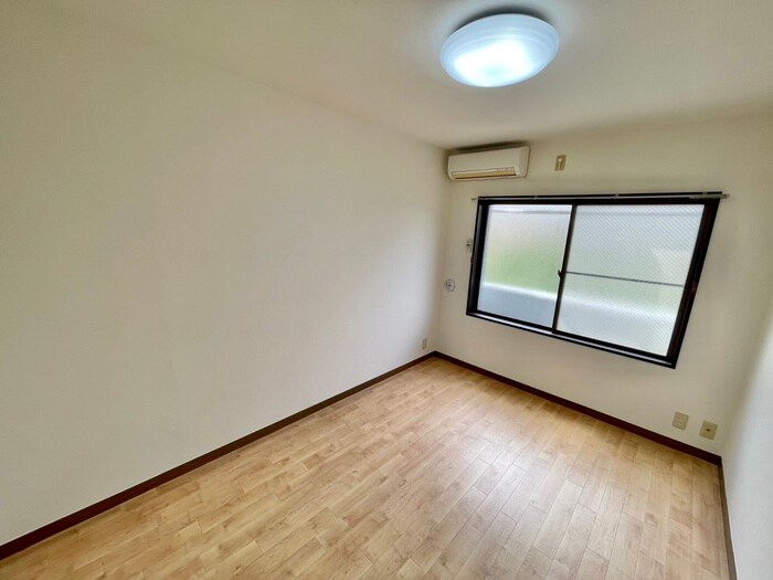 物件内観写真19　(居室)