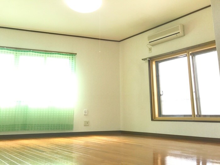 物件内観写真9　(居室)