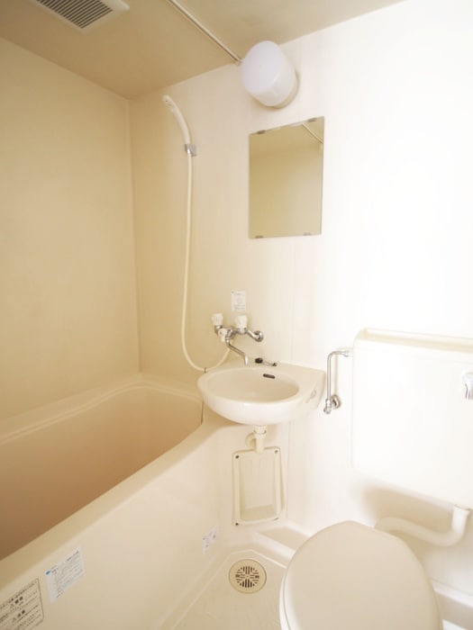 メ－ルメゾンシマのバス