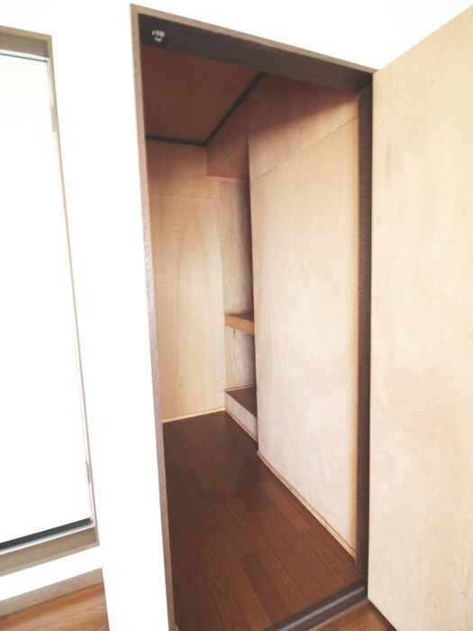 物件内観写真13　(収納)