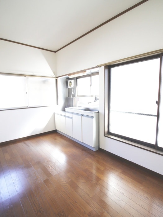 物件内観写真19　(室内からの展望)