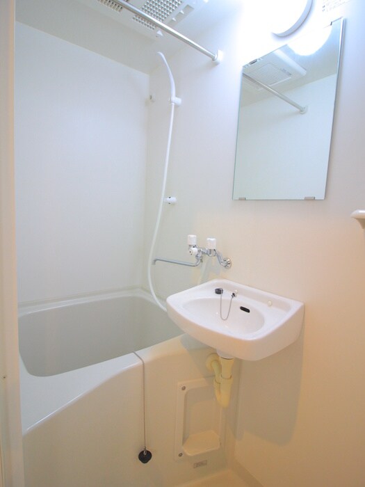 物件内観写真12　(バス／シャワールーム等)