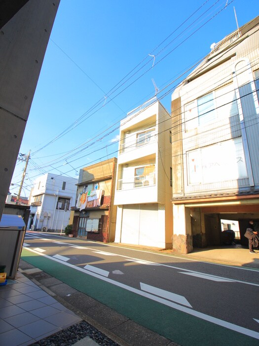 物件内観写真20　(室内からの展望)