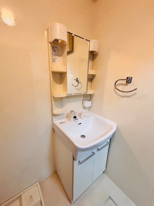 物件内観写真12　(洗面)