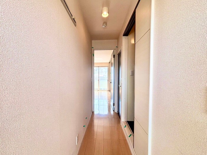物件内観写真20　(廊下)