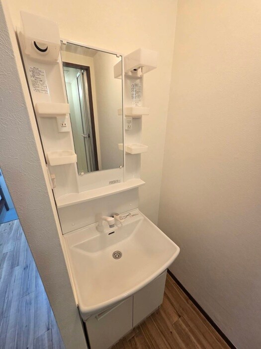 物件内観写真9　(洗面)