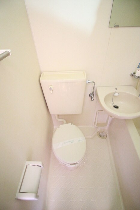 物件内観写真14　(トイレ)